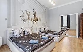 Queen Apartments